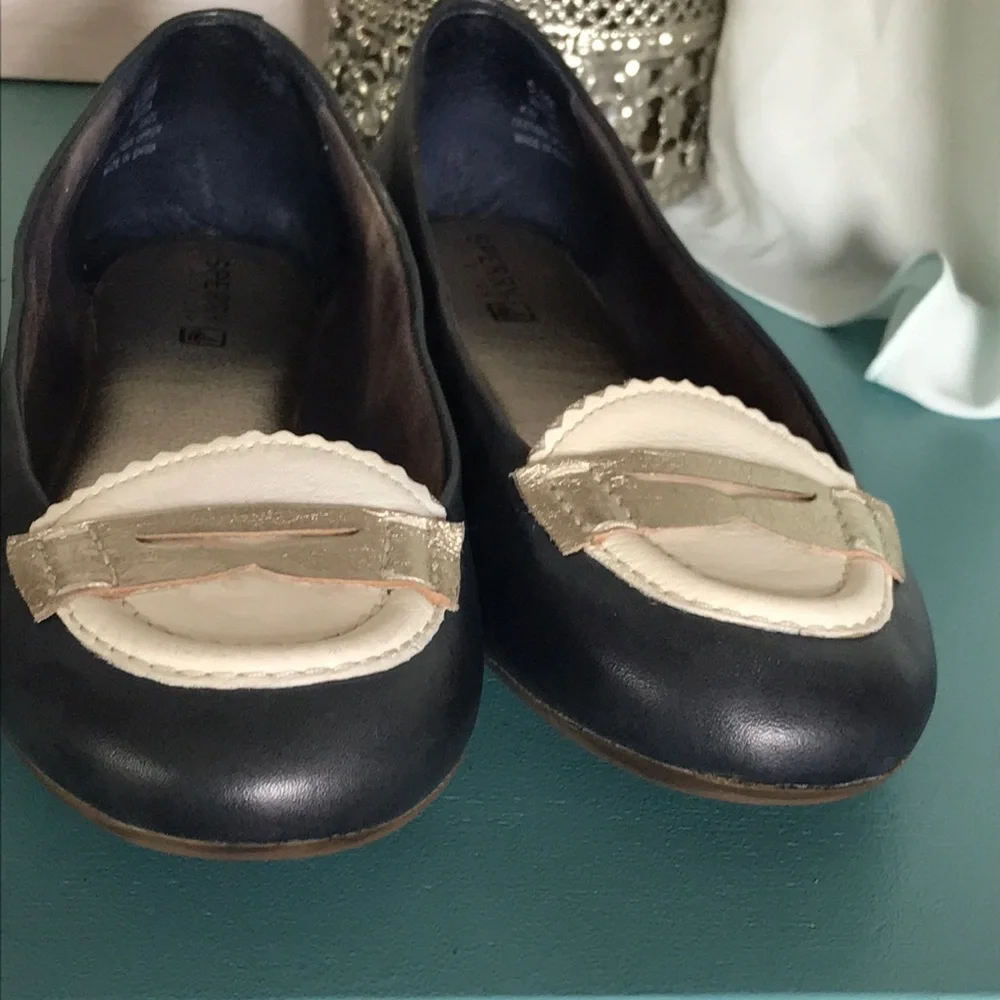 Sperry navy, ivory & gold penny loafer flats 6.5M - Picture 11 of 12